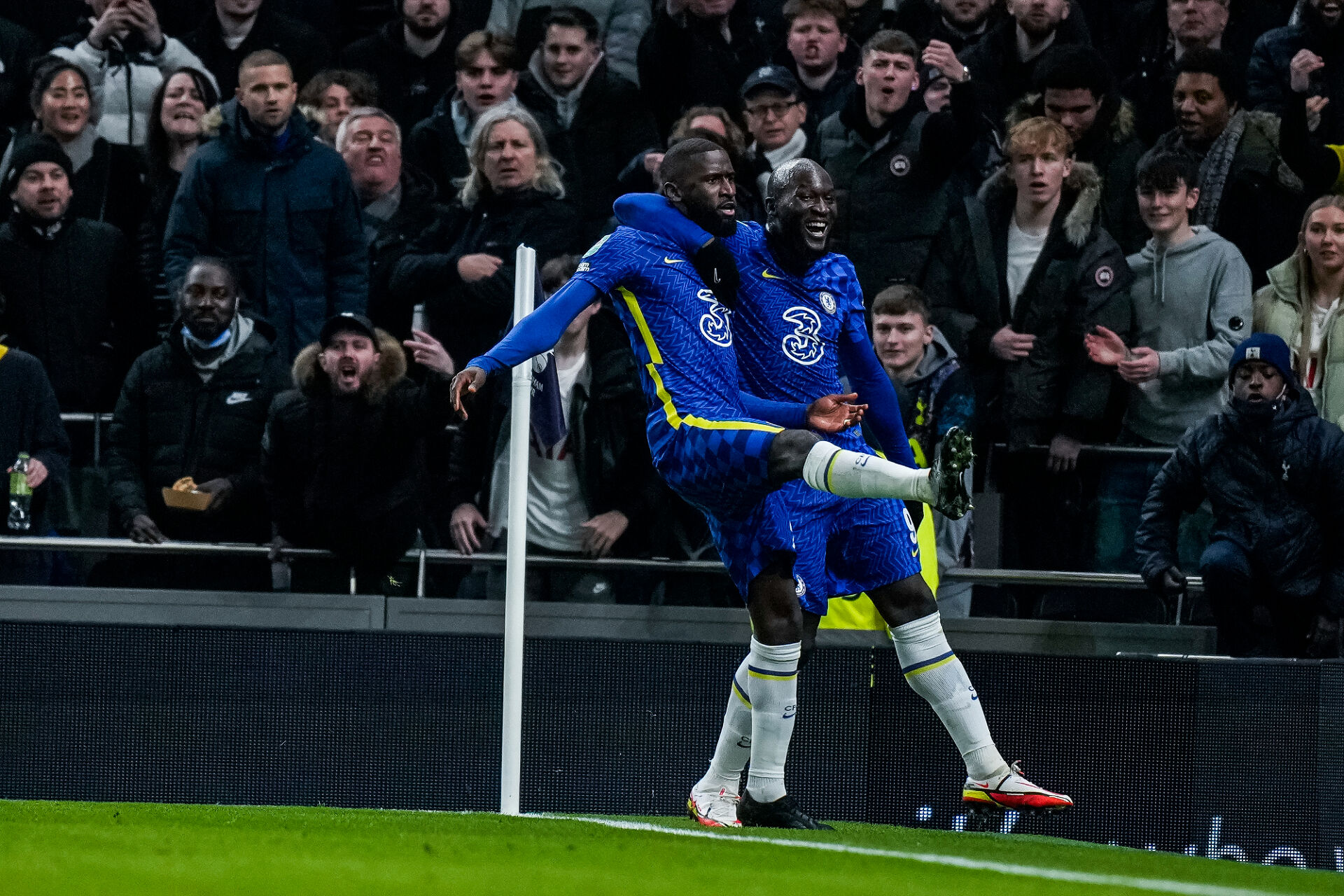 Челси отново се справи с Тотнъм и е на финал за Купата на лигата (ВИДЕО)