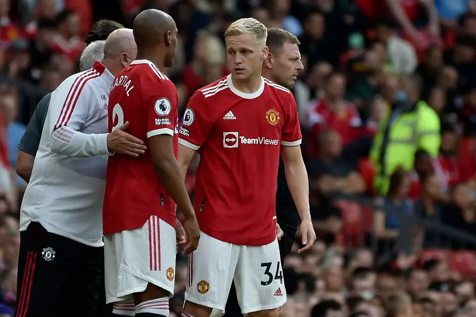 Ван де Беек отряза Нюкасъл