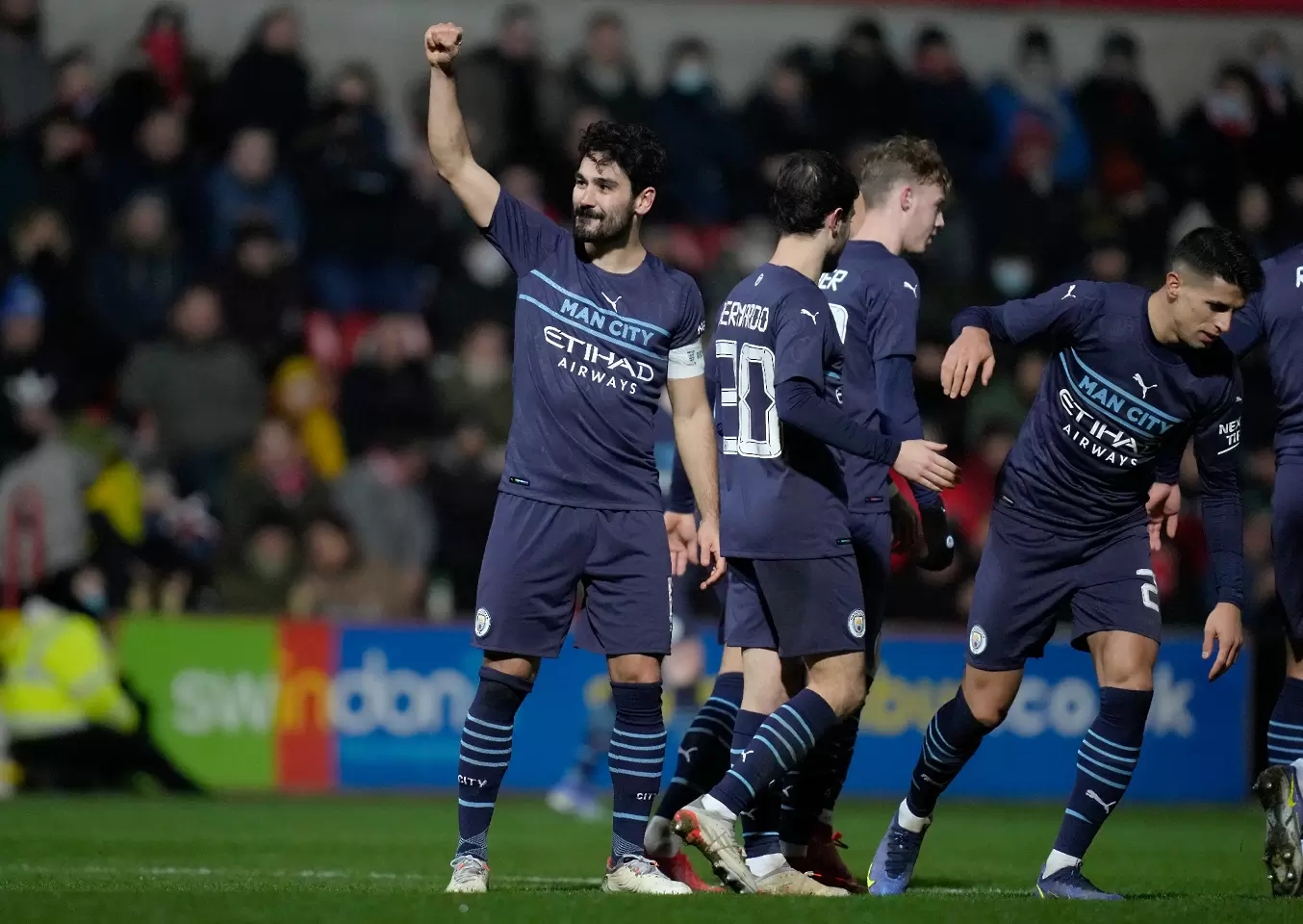 Гюндоган избра между Меси и Роналдо и разкри най-трудния си опонент