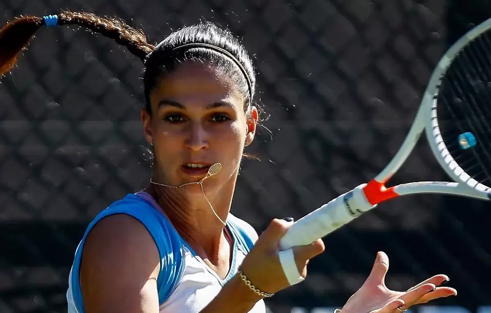 Шиникова започна годината с победа