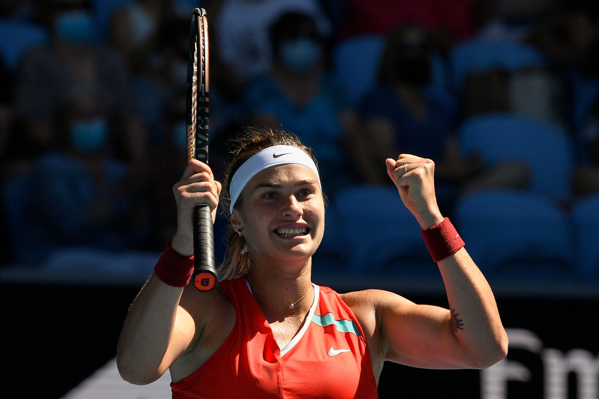 Трети пореден обрат прати Сабаленка на 1/8-финалите в Мелбърн