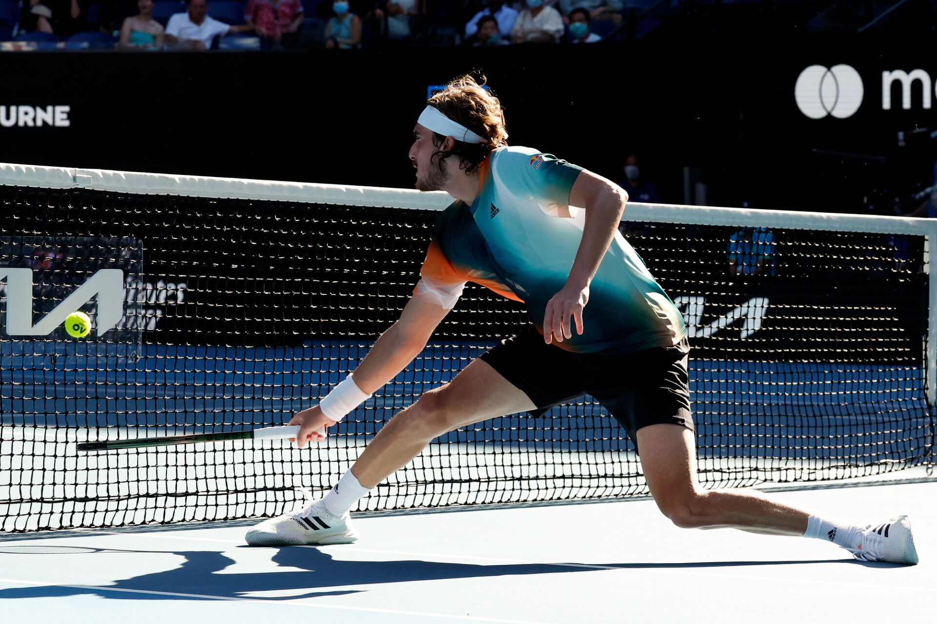 Циципас и Медведев са осминафиналисти на Аустрелиън Оупън