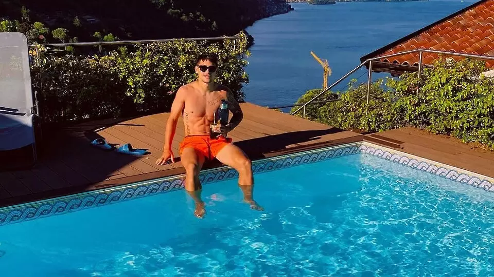 Интер прати млад нападател във Франция