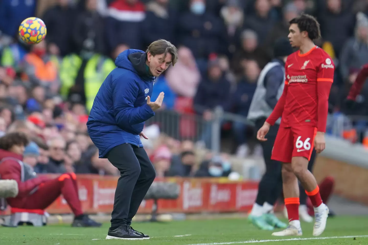 Четири поредни загуби донесоха нов договор на треньора на Брентфорд