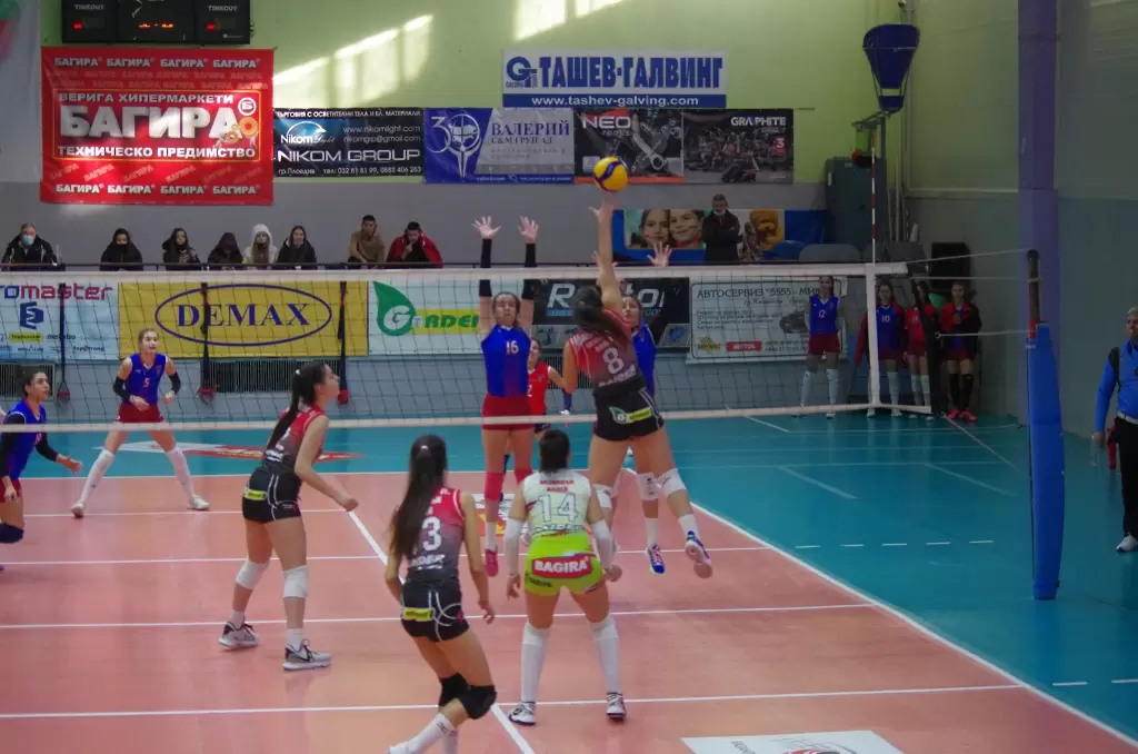 kazanlakvolley.com
