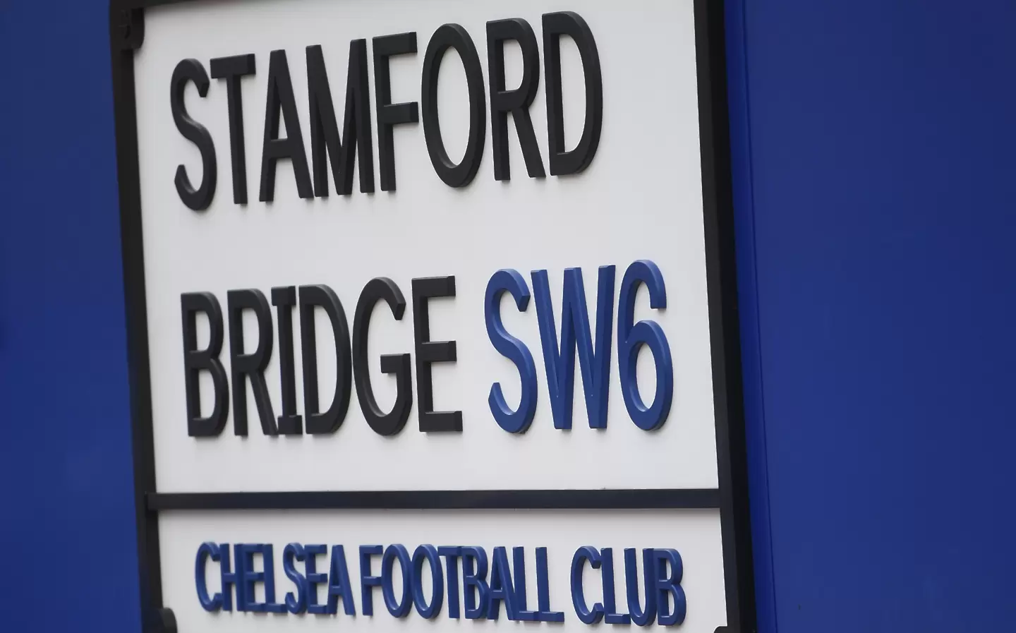 Три заинтересовани страни искат да купят Челси от Абрамович