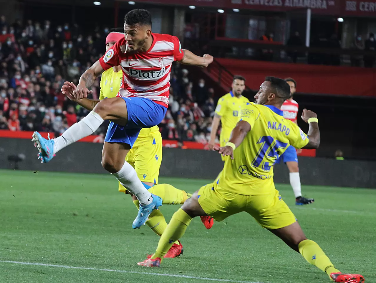 Играч на Кадис стана жертва на расизъм