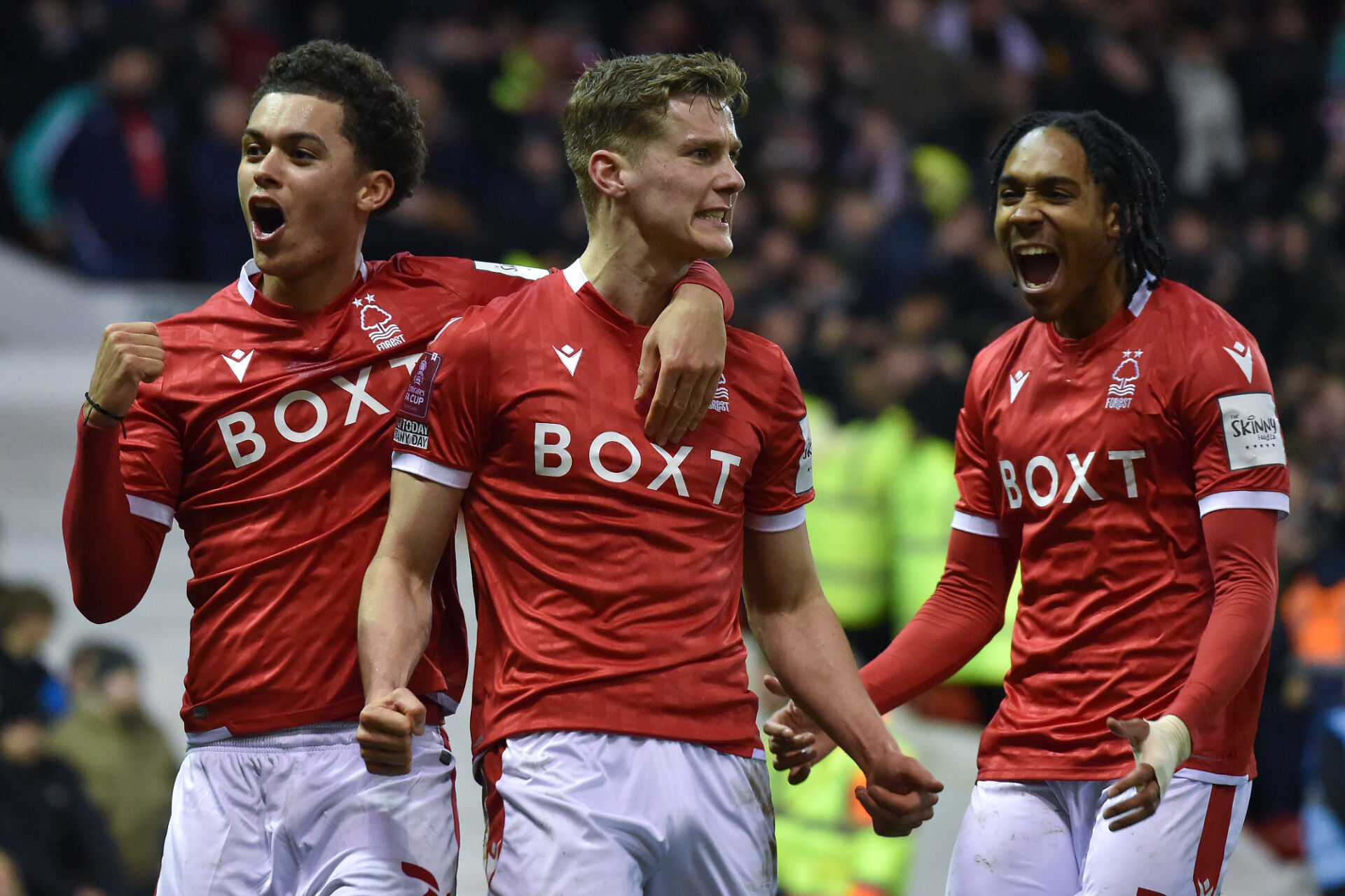 Нотингам си уреди среща с Ливърпул