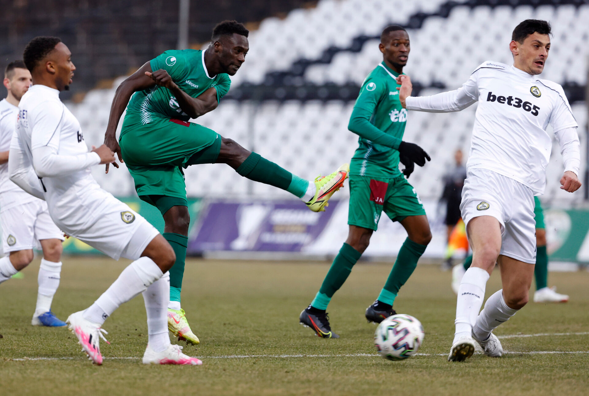 Славия обърна Берое и отново е сред най-добрите 4 за Купата