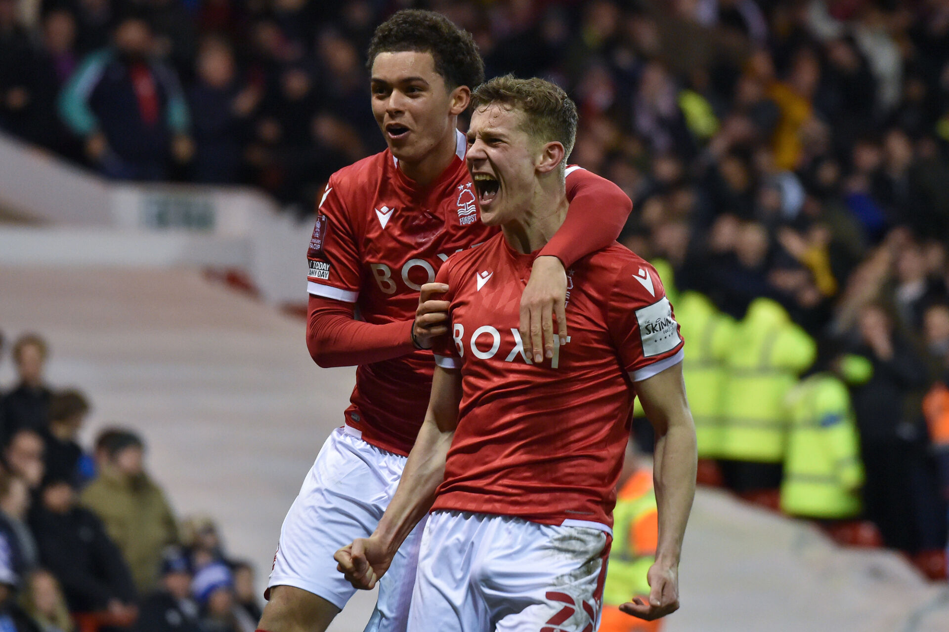 Нотингам си уреди среща с Ливърпул