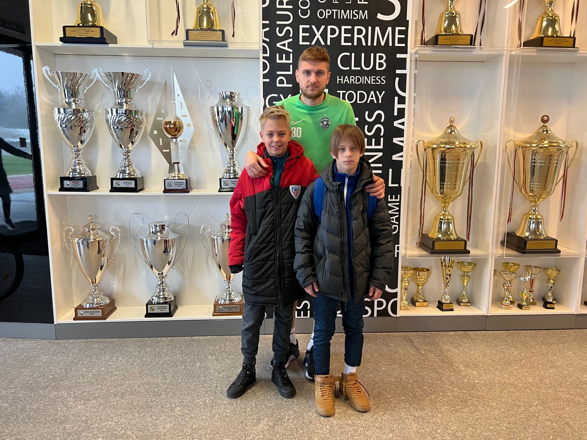 Деца от Украйна ще тренират в Лудогорец