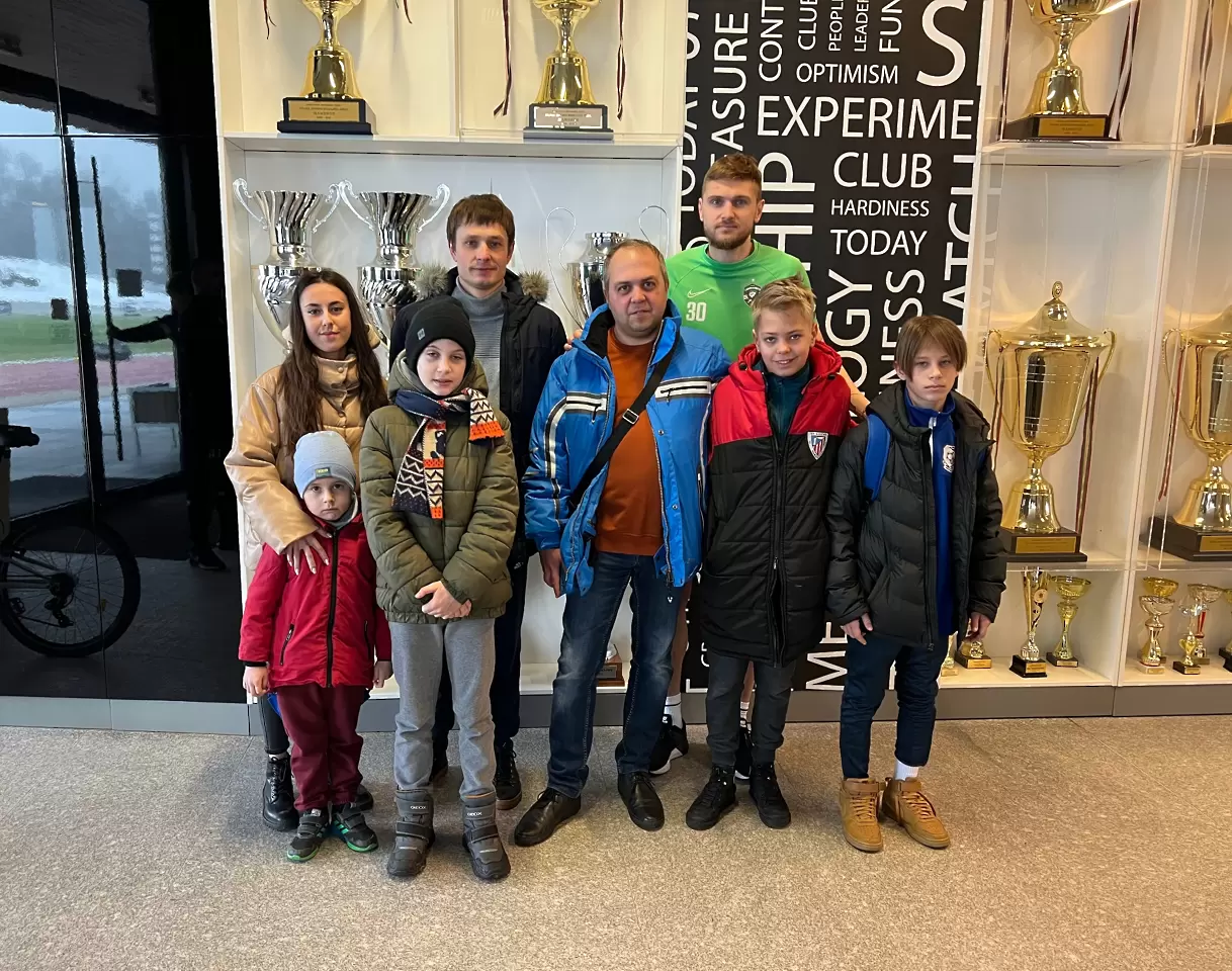 Деца от Украйна ще тренират в Лудогорец