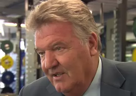 Изписаха от интензивното легенда на Ливърпул