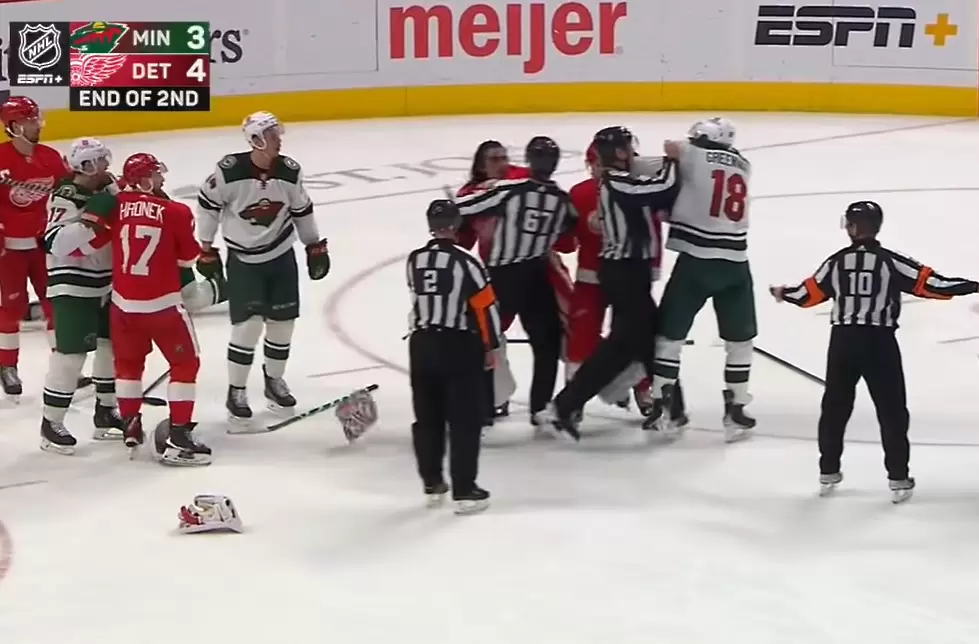 Голямо меле в НХЛ – намесиха се дори вратарите (ВИДЕО)