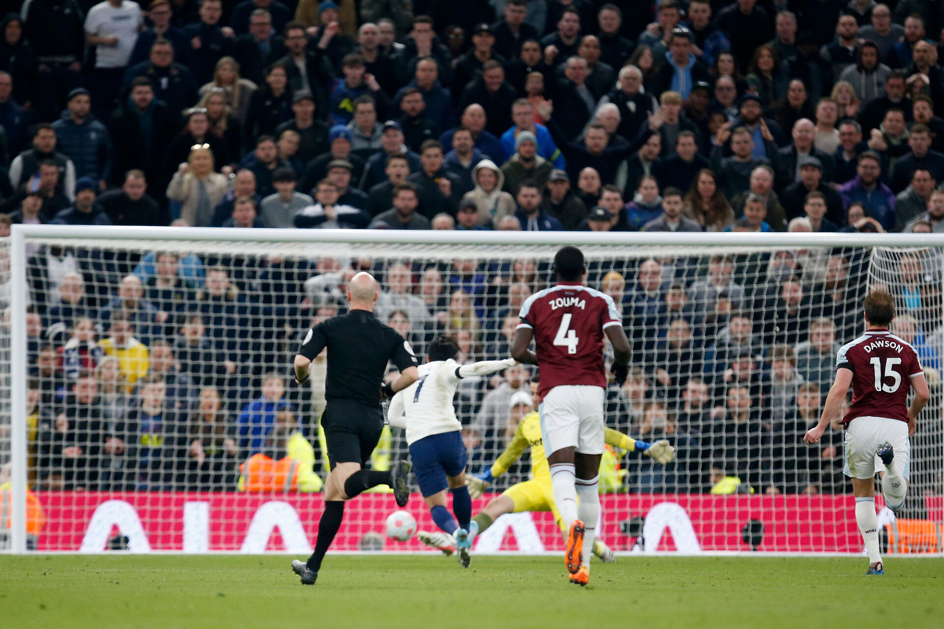 Тотнъм спечели дербито с Уест Хем и остава в битката за топ 4