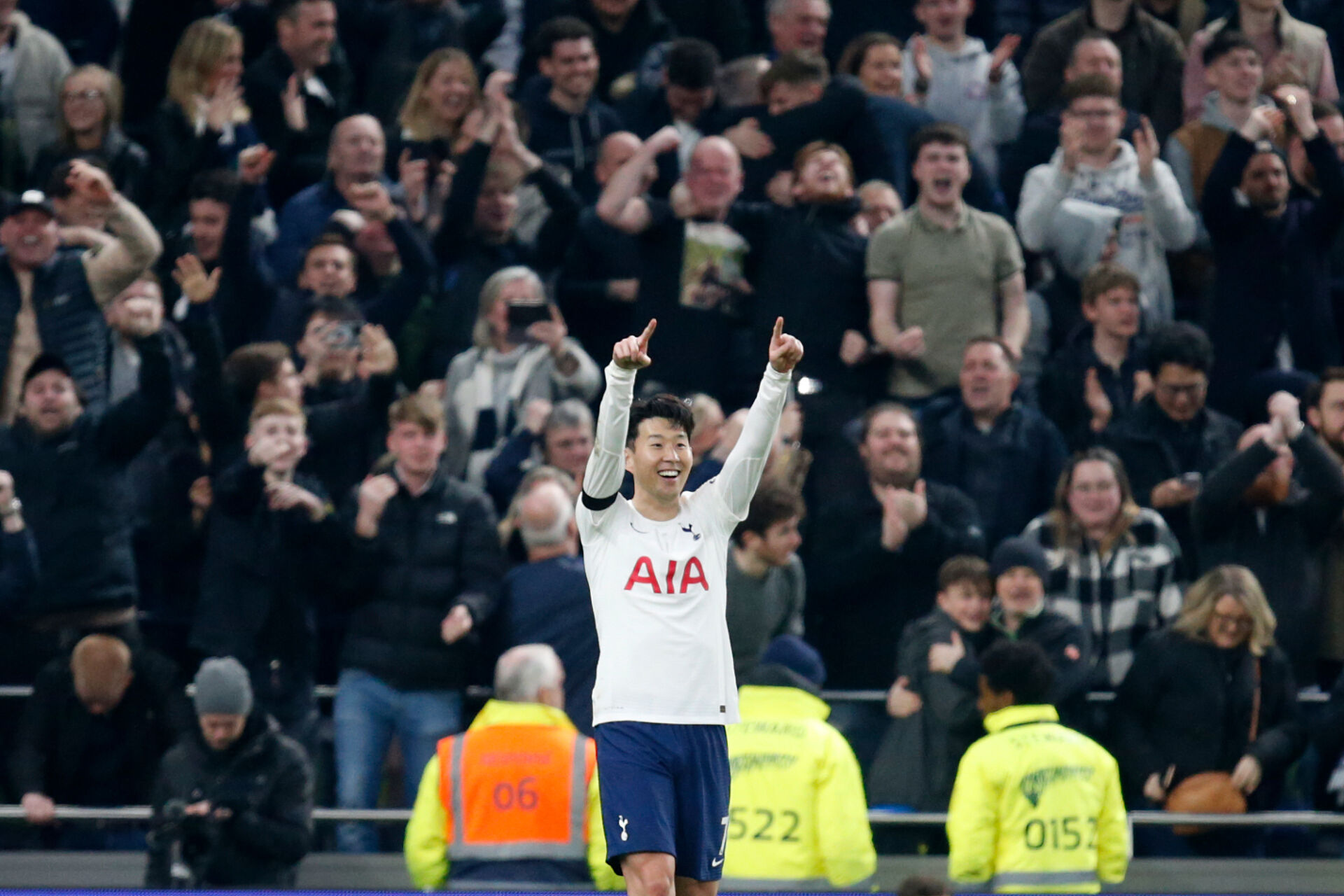 Тотнъм спечели дербито с Уест Хем и остава в битката за топ 4