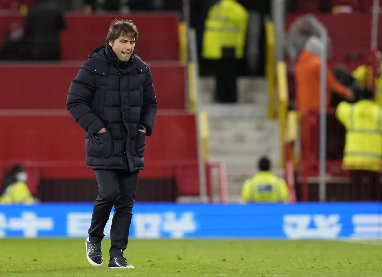 Сергей Стаховски каза на Антонио Конте да се събуди