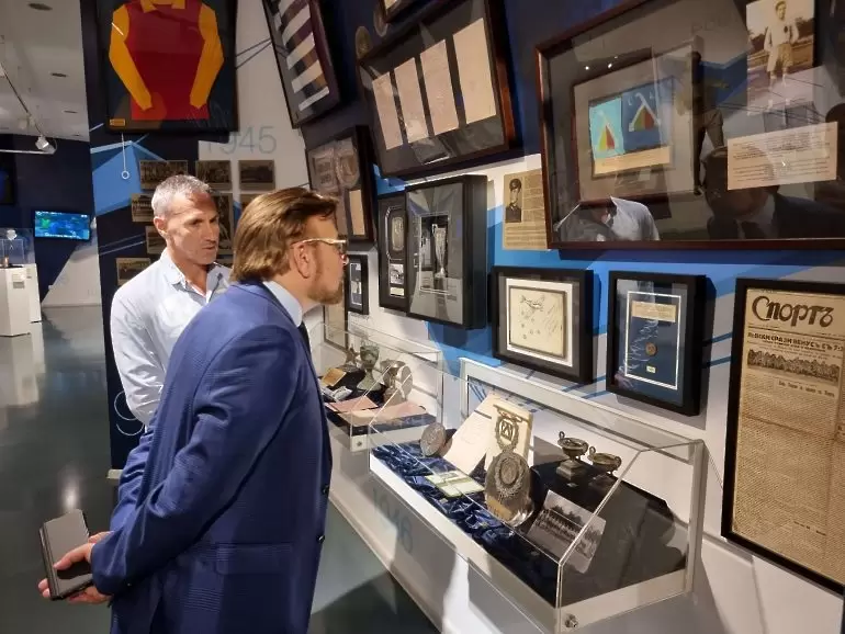 Извадиха оригинала на първия химн на Левски за Palms Bet