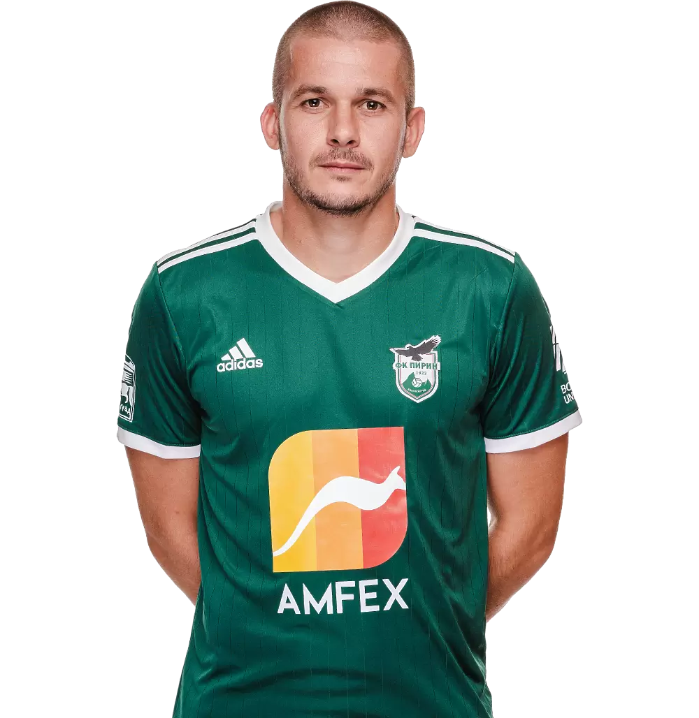 Пирин се раздели със защитник