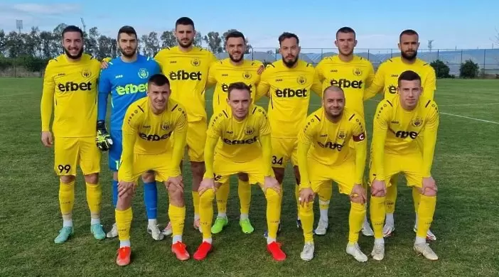 Съдбоносна среща за бъдещето на Хебър в сряда, все още не е ясно Митов дали остава треньор