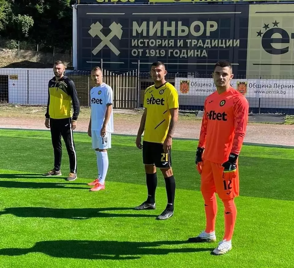 Фейсбук страница на Миньор Перник 