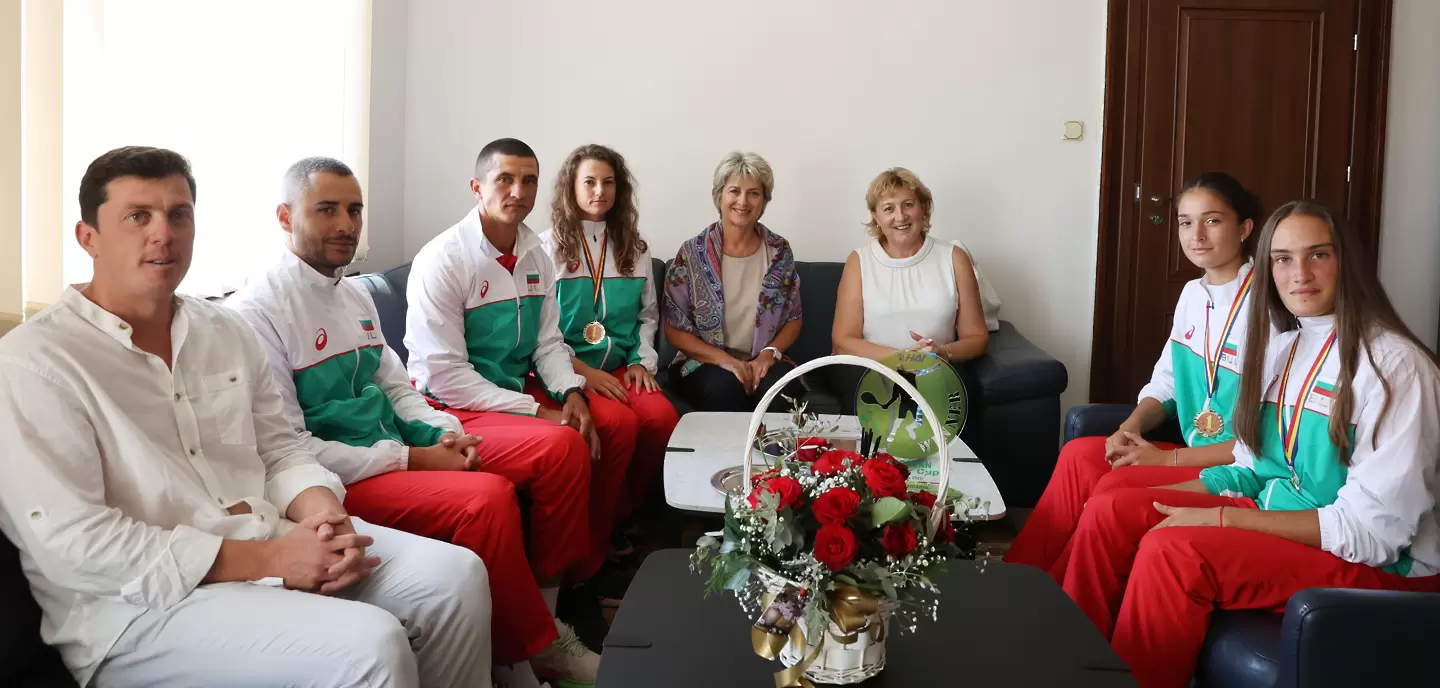 Весела Лечева поздрави лично тенис шампионките