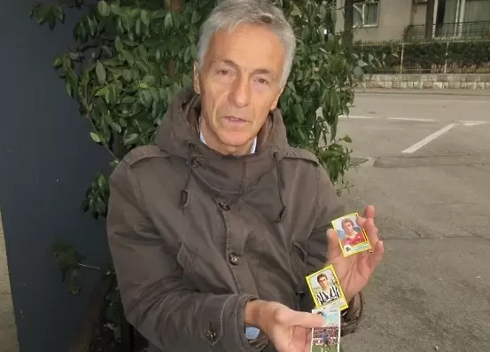 Играл е за Лацио, Рома и Ювентус, а сега продава лепенки на Панини, за да оцелее