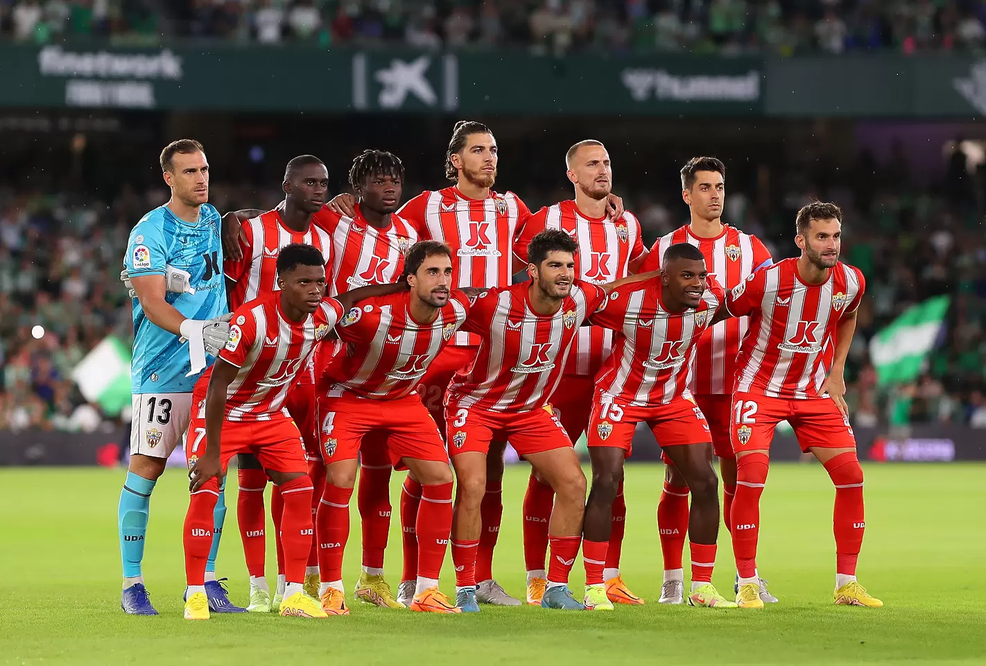 Два гола за пет минути донесоха победата на Бетис срещу Алмерия (ВИДЕО)