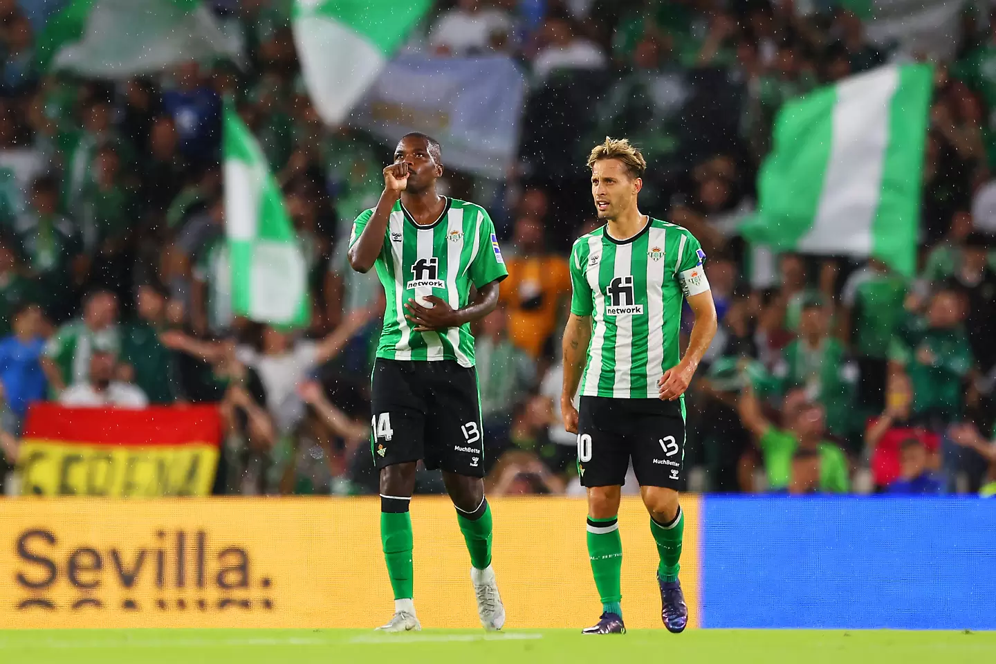 Два гола за пет минути донесоха победата на Бетис срещу Алмерия (ВИДЕО)