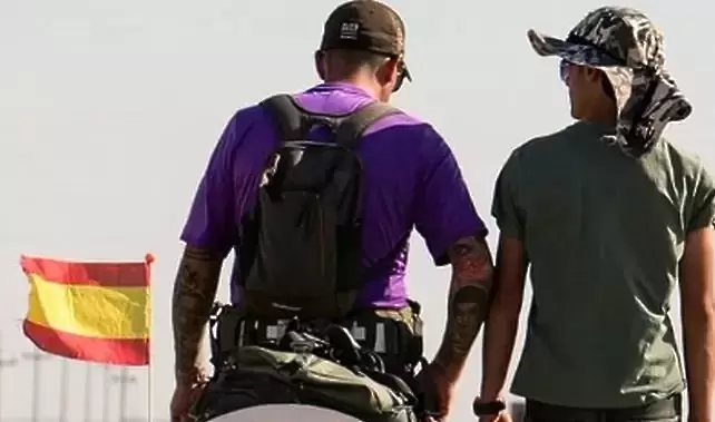 Испанският фен, който тръгна пеша за Световното в Катар е в затвор в Иран