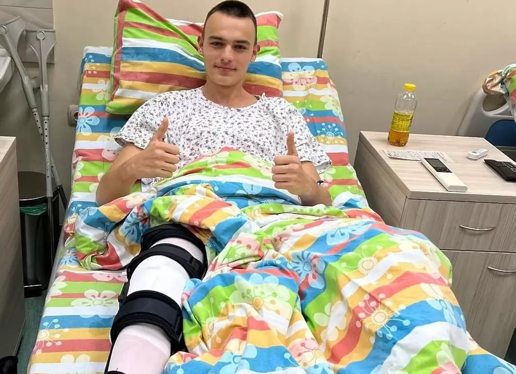 Успешна операция за талантливия гимнастик Раян Радков