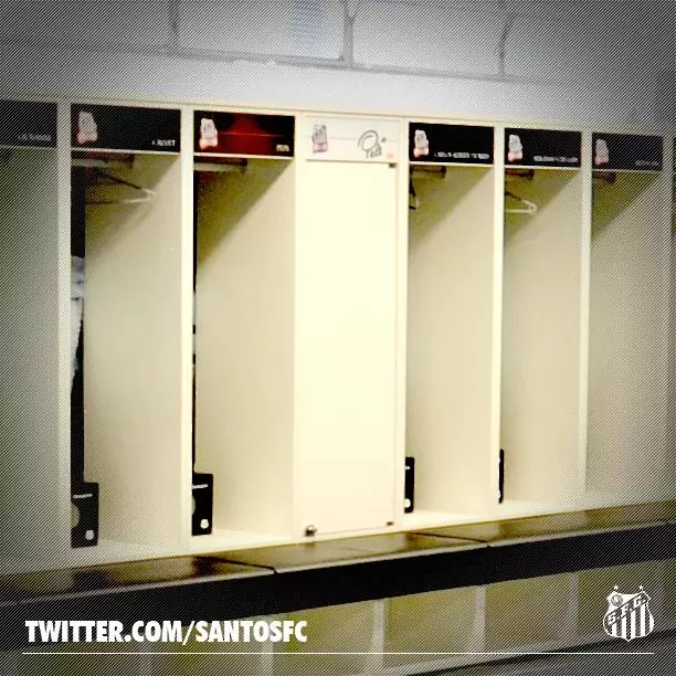 twitter.com/santosfc