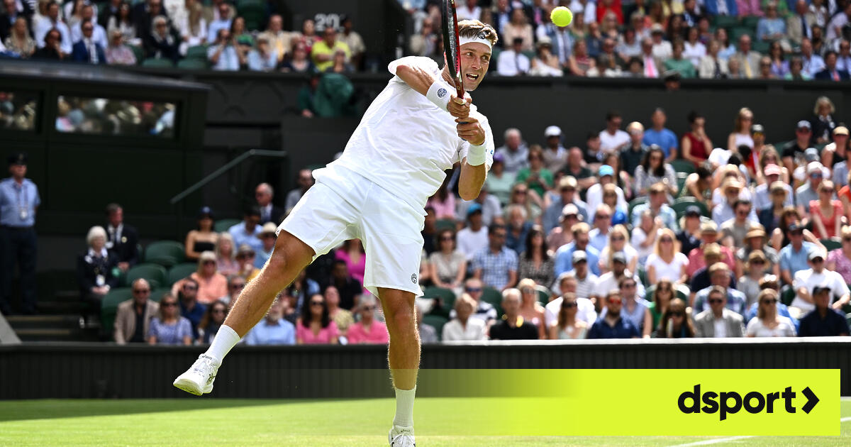 Wimbledon-bomben er et faktum!  Briten slår ut verdens nummer 4