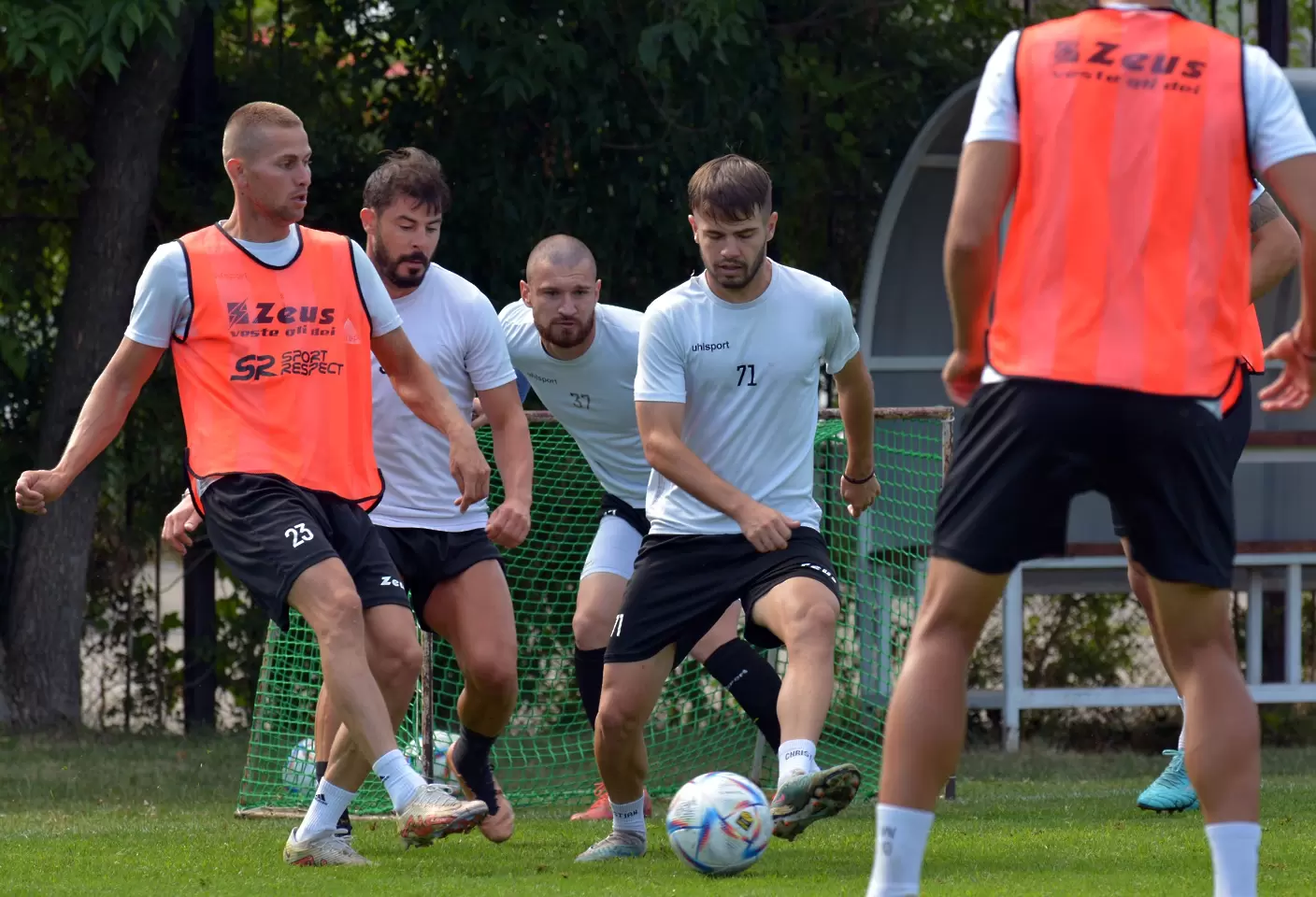 pfcslavia.com