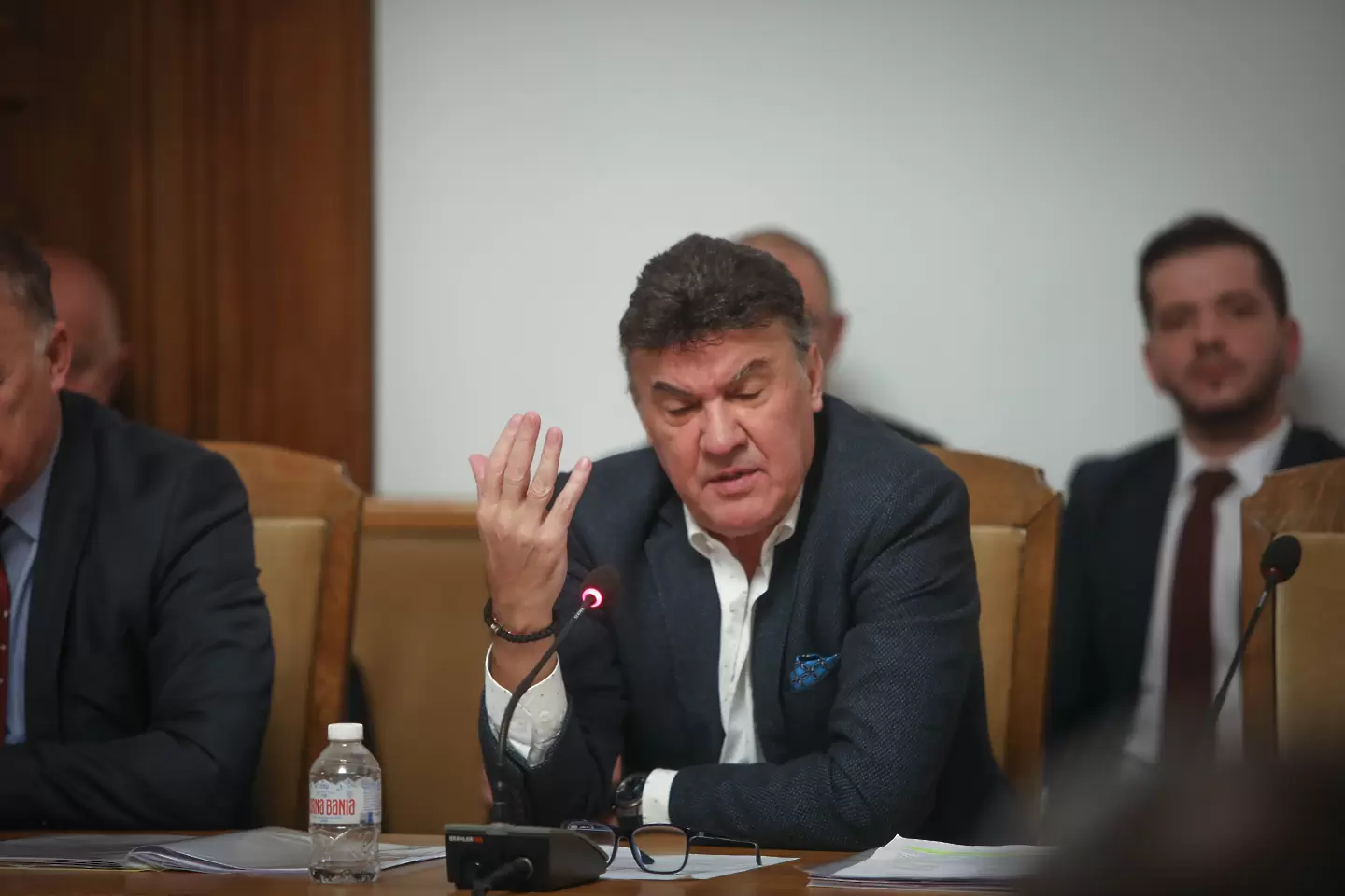 Небие Кабак: Боби Михайлов не е добре дошъл в моя кабинет, помолих го да напусне