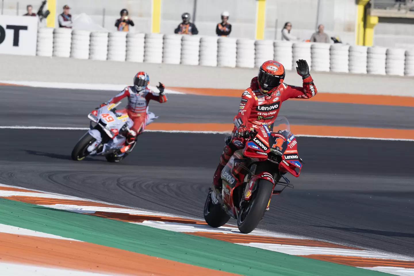 Баная защити титлата си в Moto GP