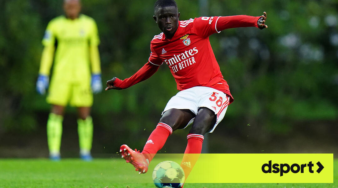 Берое привлече Роналдо - Dsport.bg