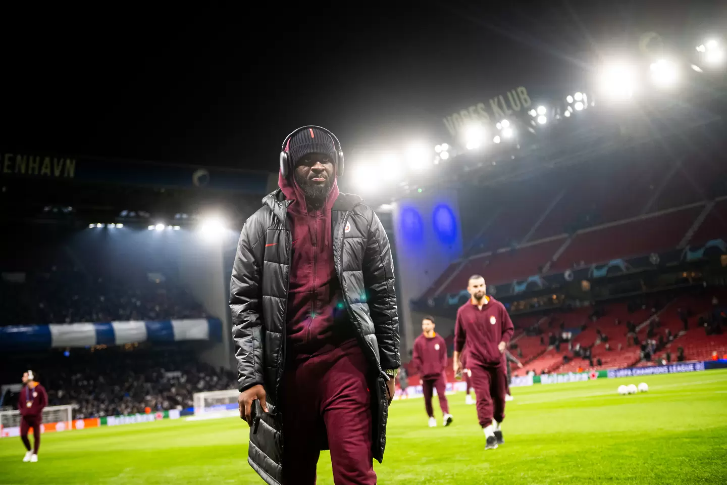 Той беше изпратен в Галатасарай, за да влезе във форма, а се превърна в дебеланко (ВИДЕО)