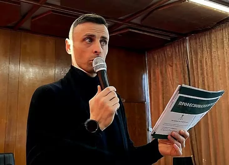 facebook.com/revolutsiataetuk