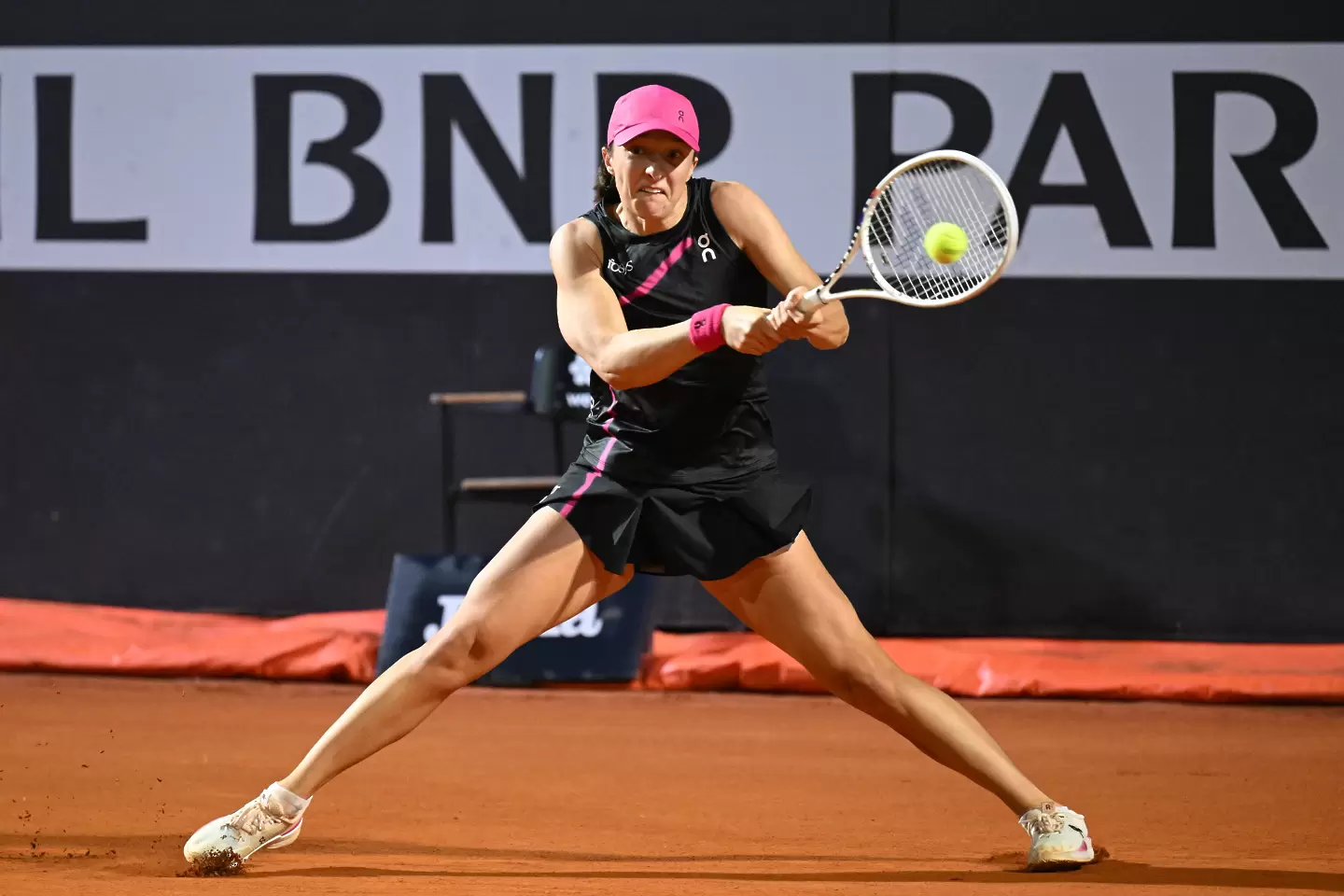 Ига Швьонтек с бърза победа в Рим / Getty Images