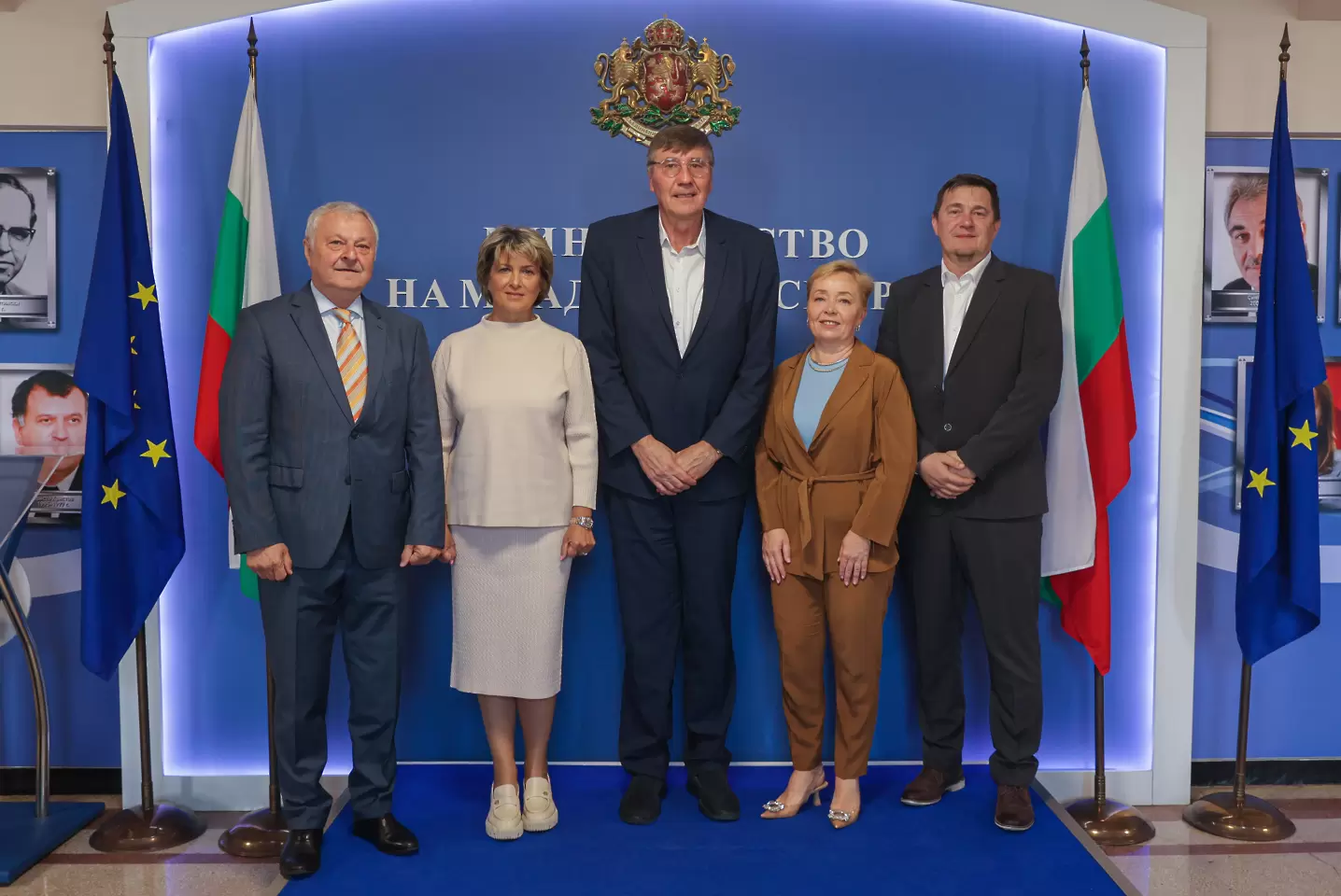Министърът на спорта разговаря с представители на Европейската конфедерация по спортна стрелба