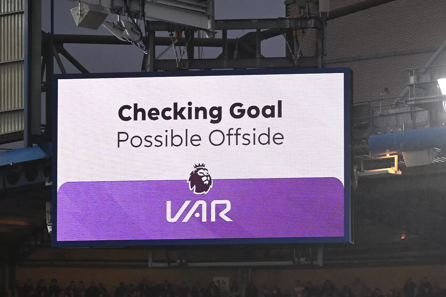 Заплашен ли е VAR преди Евро 2024? Съдят УЕФА