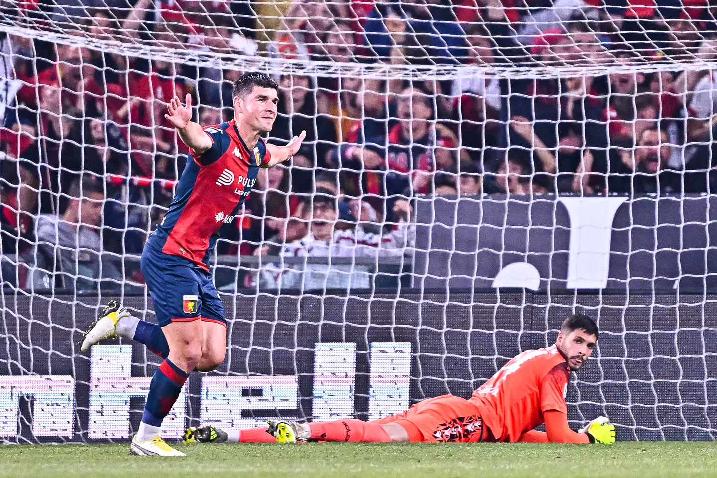 Дженоа - Болоня 2:0 / Getty Images