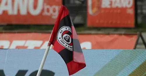 fclokomotiv1929.com