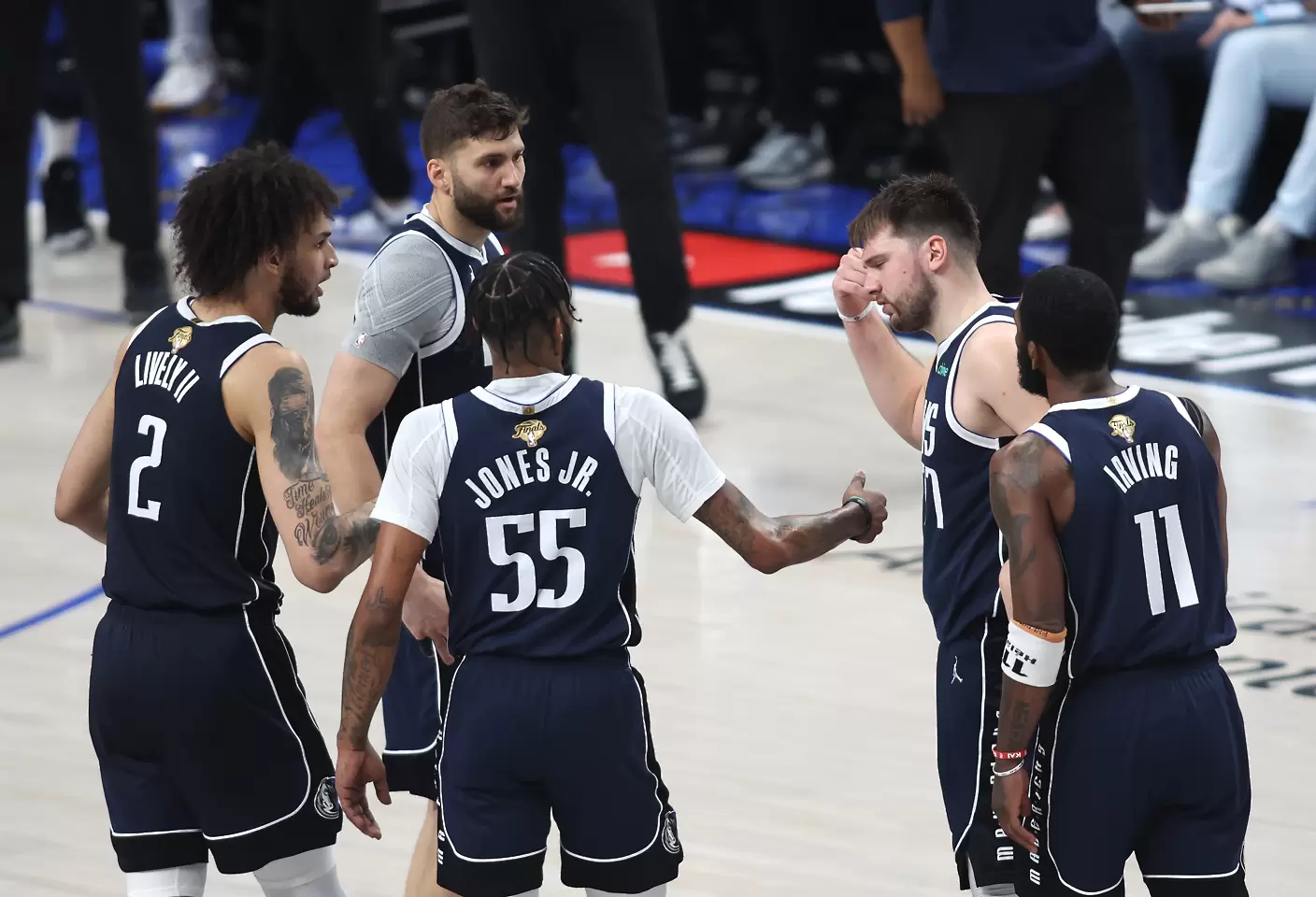 Далас отложи празненствата на Бостън / Getty Images