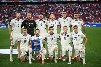 Сърбите се изпокараха