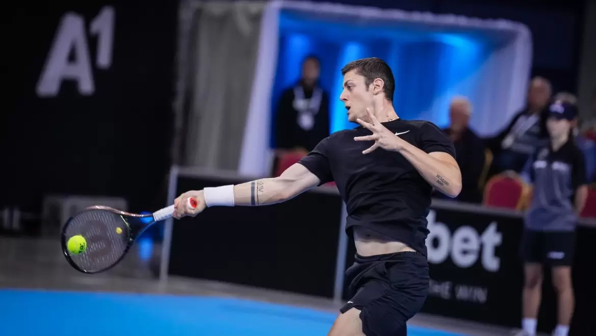 Алекс Лазаров загуби на старта в Скопие / bgtennis.bg