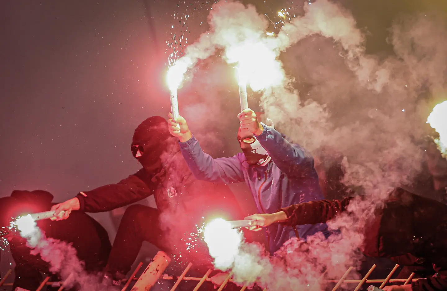Феновете на Левски по време на двубоя с Арда/startphoto.bg