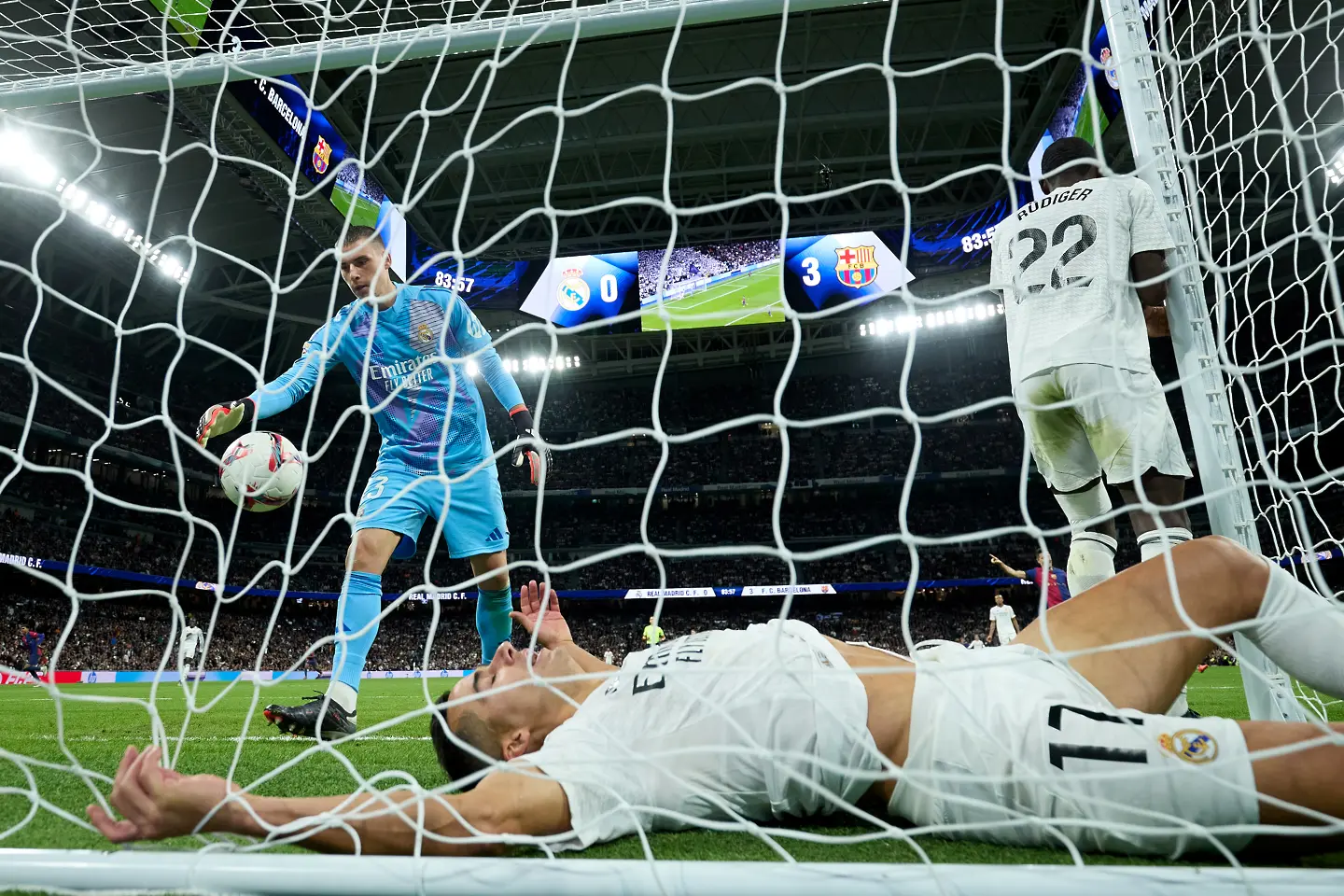 Реал Мадрид след четвъртия гол на Барселона / GettyImages