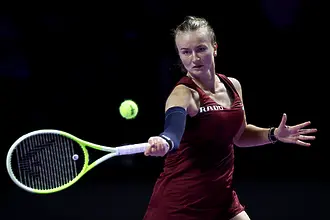 Крейчикова победи Гоф и изхвърли Швьонтек от финалния турнир на WTA